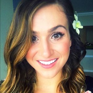 Meet your Posher, Zejna